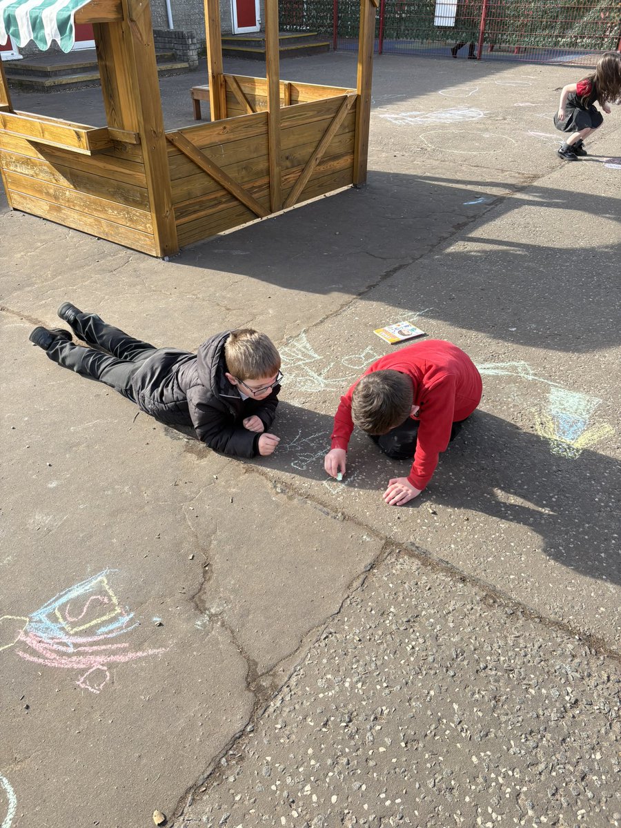 We loved using the chalks to draw outside yesterday ☀️ <a href="/MrsAdamsonHPS/">P1A & Mrs Adamson</a>