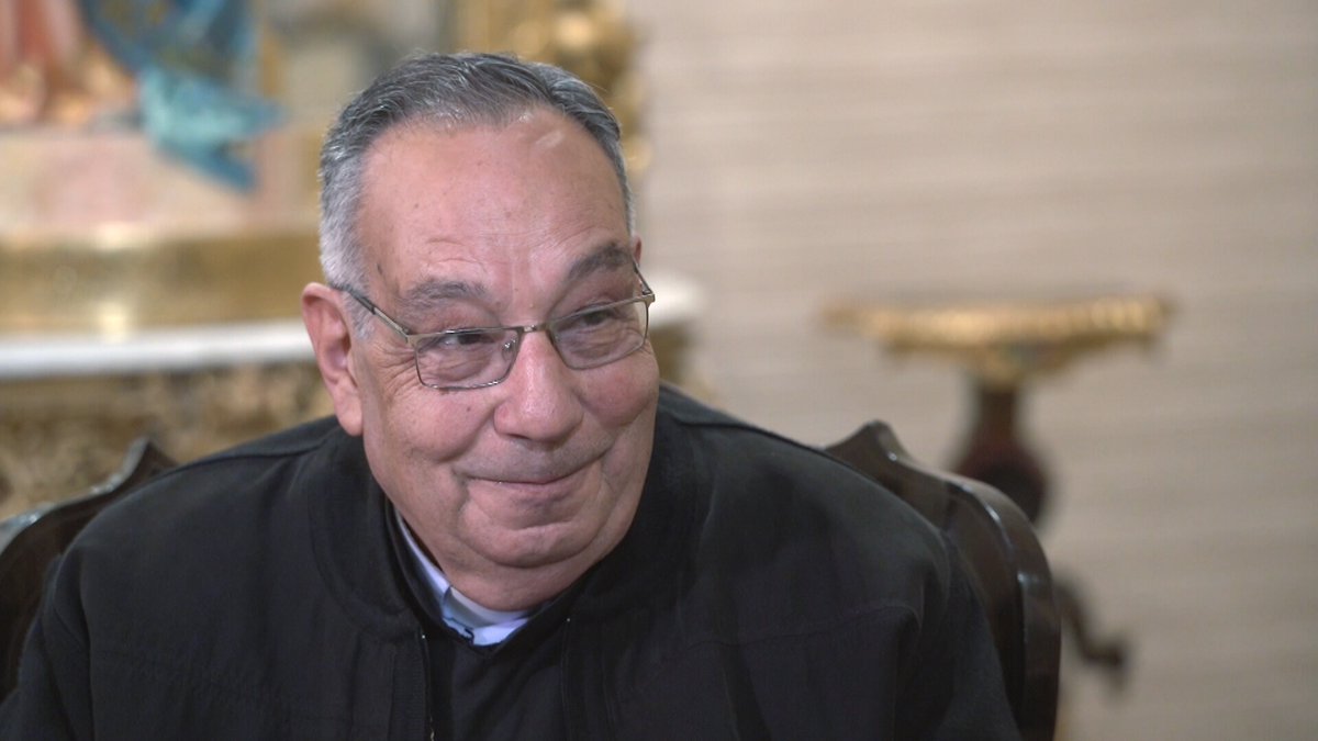 Jean Abdo Arbach, arquebisbe de Homs (Síria): "Quan surts de casa no saps si hi tornaràs o t'hauran mort". Parla de la situació dels cristians. I reclama la fi de l'embargament contra Síria i ajuda humanitària urgent. L'entrevista diumenge 9.45 matí a TV3 <a href="/som3cat/">3Cat</a>  <a href="/esglesiabcn/">Església de Barcelona ⛪️</a>