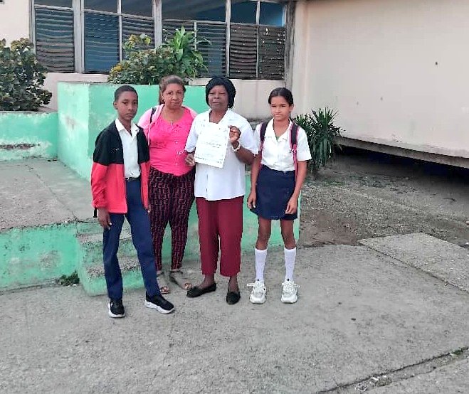 En la  Institución Educativa Liberación  de Palma se felicita  a la profesora Genara Tejera, por obtener 2do lugar en el Festival de clases a nivel Municipal... ¡Felicidades!🌻🌹👏👏👏
<a href="/CeciliaGPea2/">Cecilia Gé Peña</a> 
<a href="/YTSCUBA79/">Yamilé Torres Sardiña</a> 
<a href="/IvisOdio/">Ivis Santana Odio🇨🇺</a>