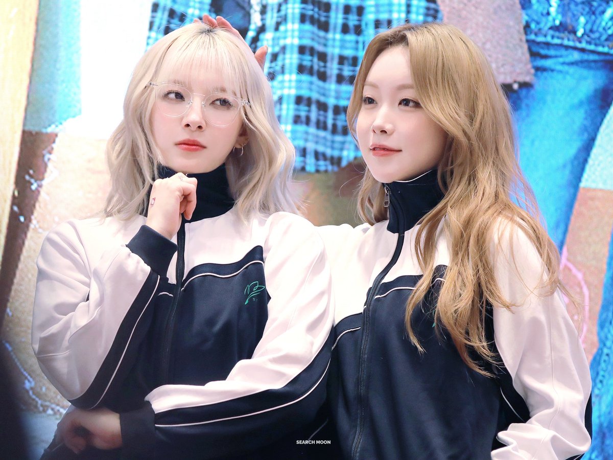 SearchMoon tweet media