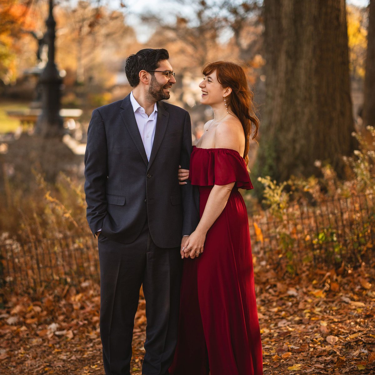 Ang_Renzi's tweet photo. -I’m Angela!
-30
-from MA (but live in NYC)
-going to beach 2 😎
-nick girlie always
-also love theatre (seeing @lastfiveyrs next weekend!) April 25 (the perfect date), and my fiancé who is the reason I can even make it to @JONASCON2025 ❤️
-favorite album, Happiness Begins https://t.co/Qd9lJ0bf4f