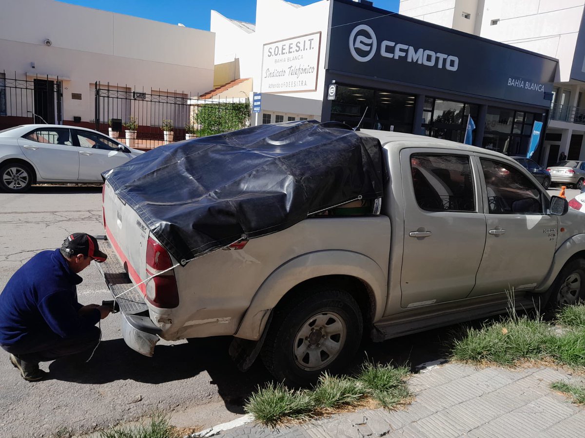 Los pedidos son muchos, las necesidades aumentan, muchos elementos escasean. No vamos a bajar los brazos. Vehículo tras vehículo puede ser una familia municipal menos que satisfacer