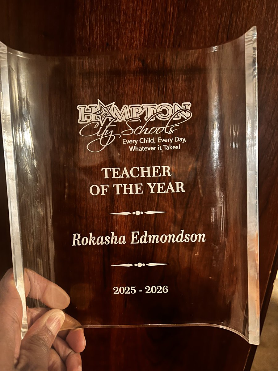 Dr. Rokasha Edmondson tweet media