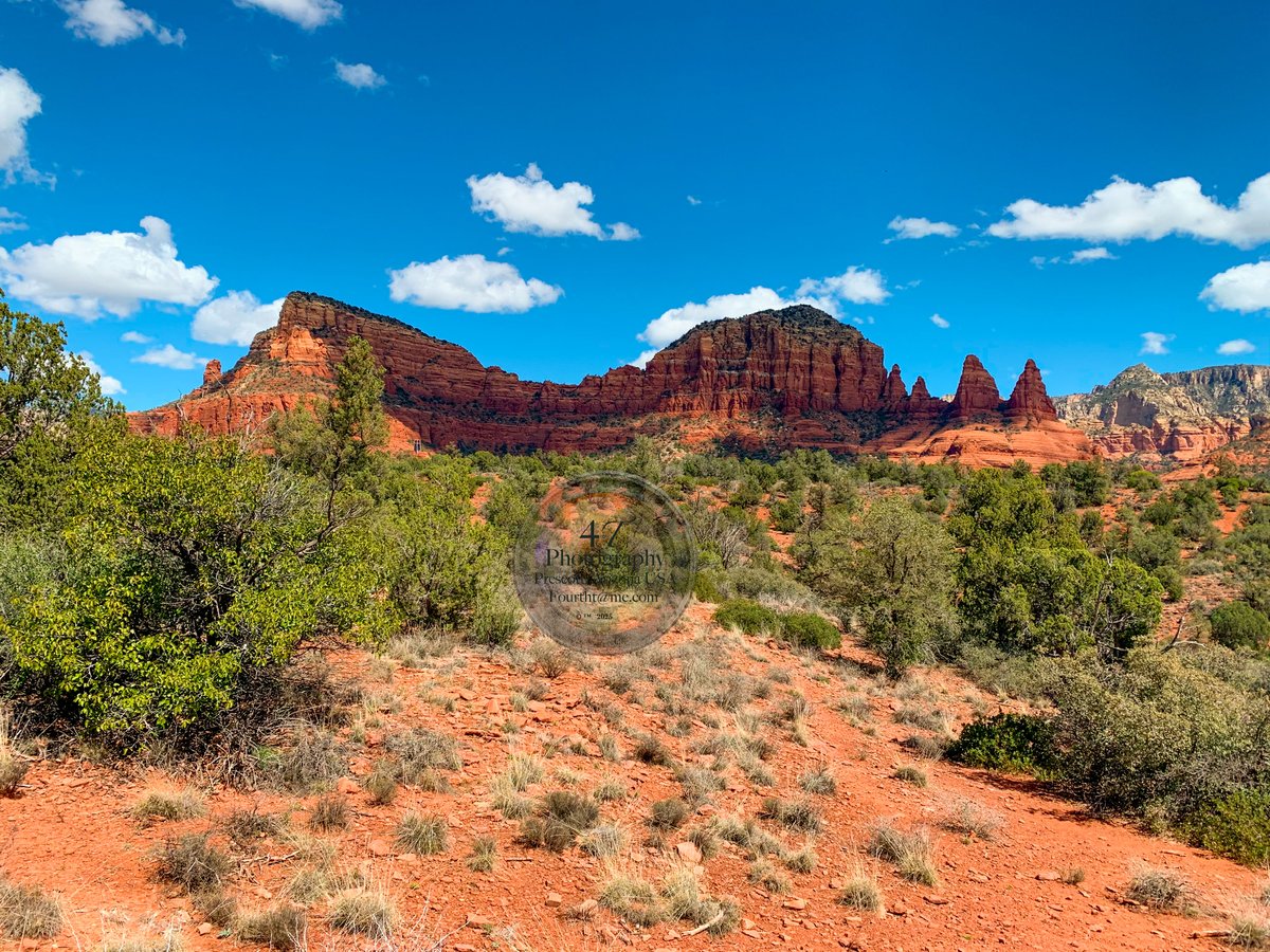 Fourtht's tweet photo. Little Horse Trail an easy to moderate trail in Sedona. 
https://t.co/hIJtV0eDvJ 

#LittleHorseTrail #ChapeloftheHolyCross #Sedona #SedonaArizona #HikeSedona #HikeArizona #Arizona #VisitSedona #RedRockcountry #VisitArizona https://t.co/XlNoWdre8L