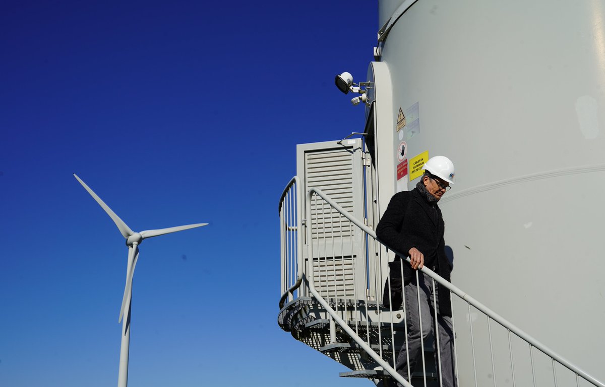 Iberdrola France (@iberdrolafr) on Twitter photo Il y a quelques jours, <a href="/ERollin/">Emmanuel Rollin</a> s’est rendu sur le parc éolien de Florembeau (Nord) en présence de Lorenzo Zaniboni, COO Agrati
L’occasion de mettre en avant le PPA signé entre les 2 entreprises qui alimentera en électricité verte 3 sites de production d'Agrati en France👇 Il y a quelques jours, <a href="/ERollin/">Emmanuel Rollin</a> s’est rendu sur le parc éolien de Florembeau (Nord) en présence de Lorenzo Zaniboni, COO Agrati
L’occasion de mettre en avant le PPA signé entre les 2 entreprises qui alimentera en électricité verte 3 sites de production d'Agrati en France👇