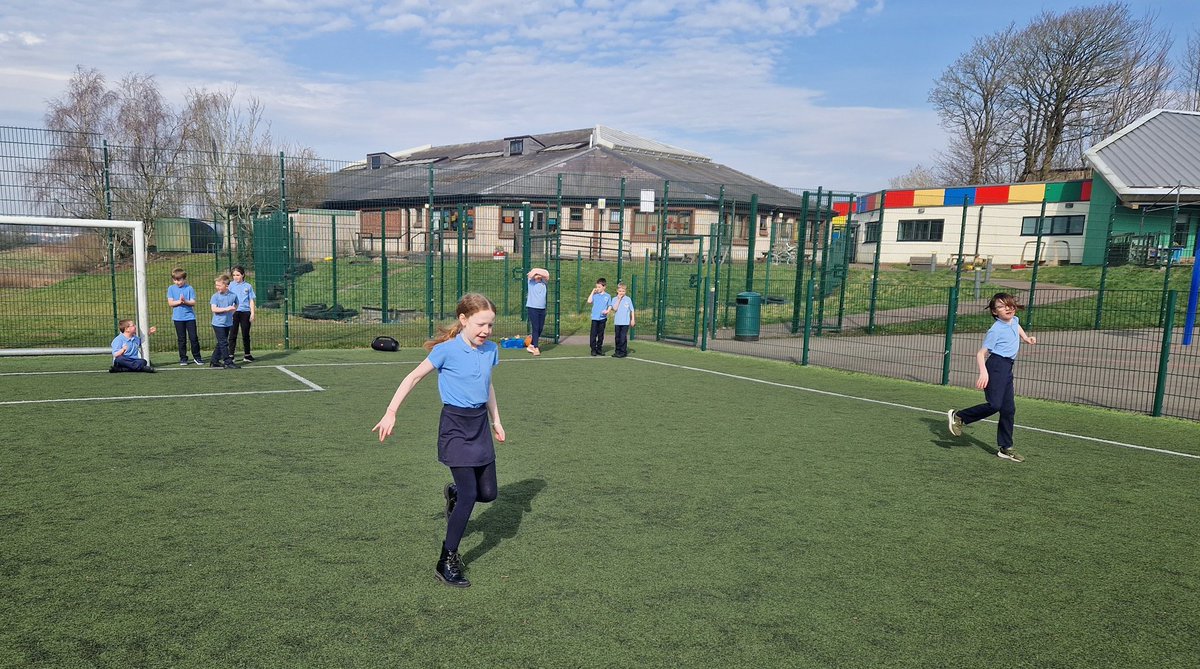 Primary 4/3 with Mrs D & Mrs G (@mrsdandmrsg) on Twitter photo Everything is better in the sun! 🌞 P.E in the fesh air! #thestjoesstory <a href="/stjosephsps/">St Joseph's RC PS</a> Everything is better in the sun! 🌞 P.E in the fesh air! #thestjoesstory <a href="/stjosephsps/">St Joseph's RC PS</a>