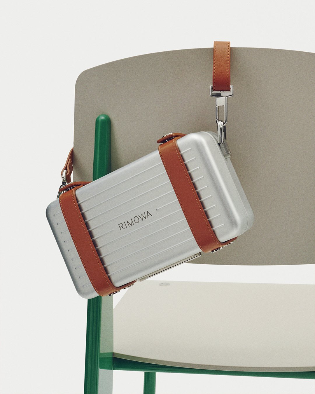 [Cocomana]Rimowaのpersonalクロスボ RIMOWA Personal Aluminum Cross-Body Bag | REVERSIBLE