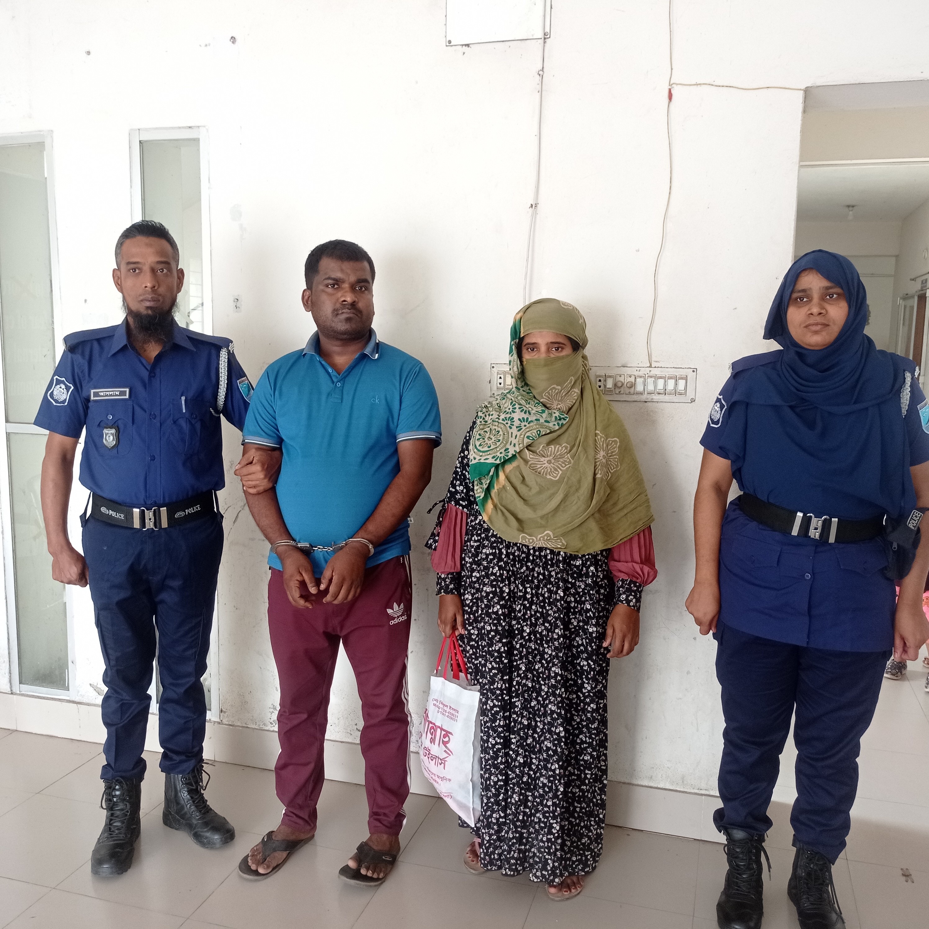 লিবিয়ায় কিশোরকে বিক্রির অভিযোগে মামলা, গ্রেফতার ২