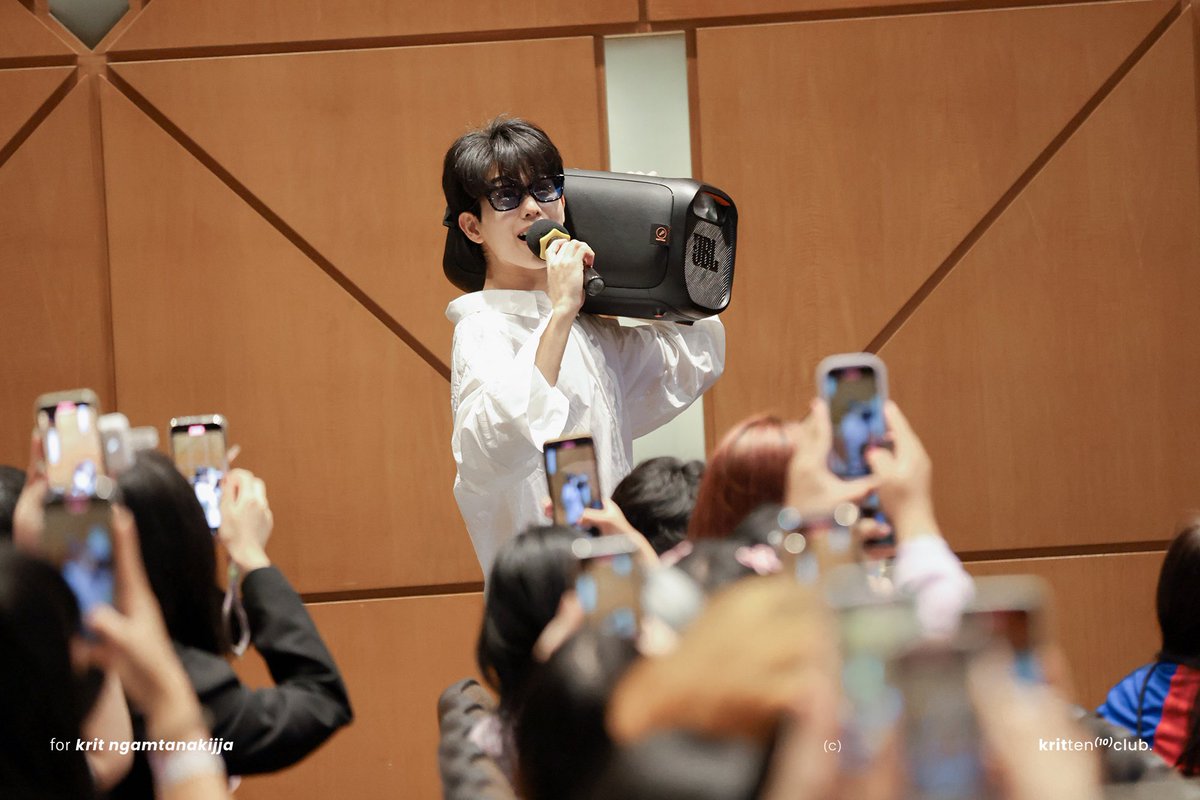krittenclub's tweet photo. (📢💜🎂) — #KRIT2025BDAYPROJECT
#BIRTHDAYBUTwithKRIT19

KRIT’S 2025 B-DAY FAN MEETING!
"BIRTHDAY BUT (with) KRIT - เกิดแต่กับกฤษฎิ์"

📷 ภาพบรรยากาศ (1) ✨

#krmjtc #KRITngamtanakijja #FridayCollege