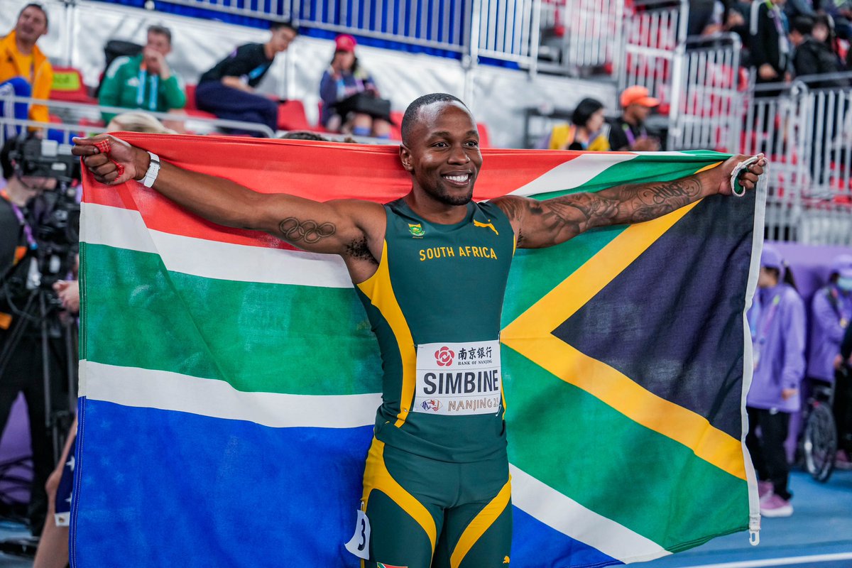 This one was a long time coming 🥹

Akani Simbine runs 6.54 in the final of the 60m in Nanjing to win his first, and much deserved global medal🥉

2016 Olympics- 5th
2017 World Championships - 5th
2019 World Championships - 4th
2021 Olympic Games - 4th
2022 World Championships -