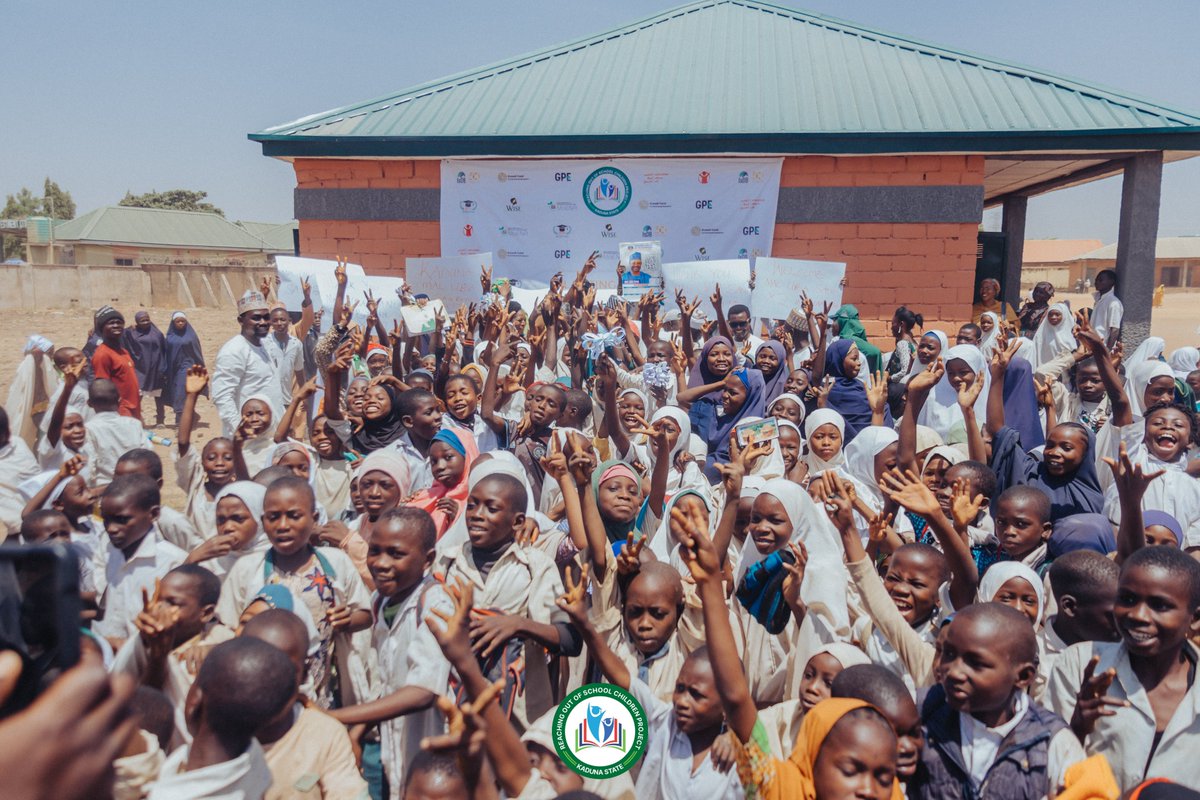 roosckaduna's tweet photo. Today, we celebrate growth both in the earth and education. Together, we are planting seeds of opportunity for every out-of-school child. #oosc #rooscproject #roosc #plantatree #plant #worldplantingday https://t.co/06DvtxLYZl