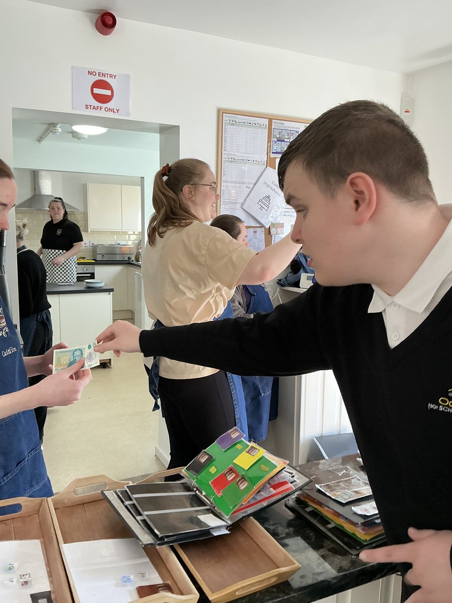 Today 11.5 visited The Hamlet as part of their life skills accreditation. 
Learners were able to independently request for food and drink and paid with their own money. Learners then enjoyed some time in the park. Well done 11.5.