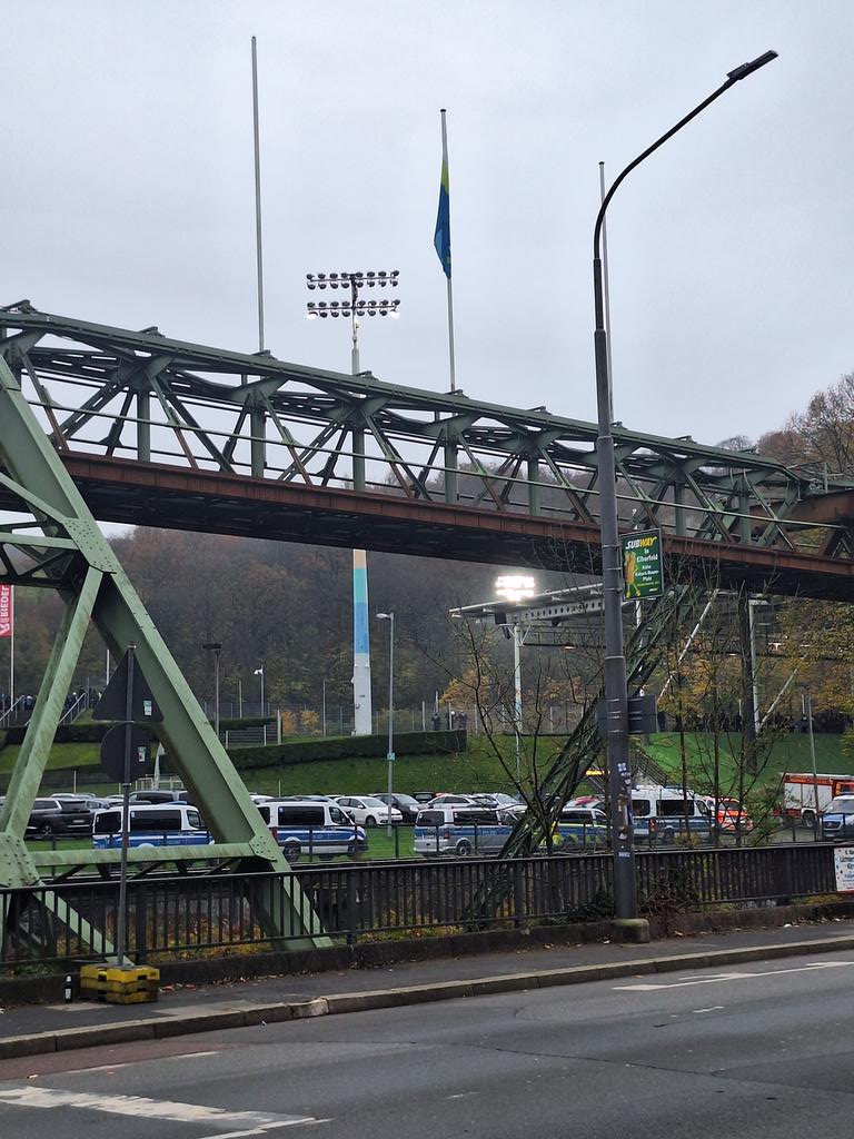 #floodlightfriday Wuppertal