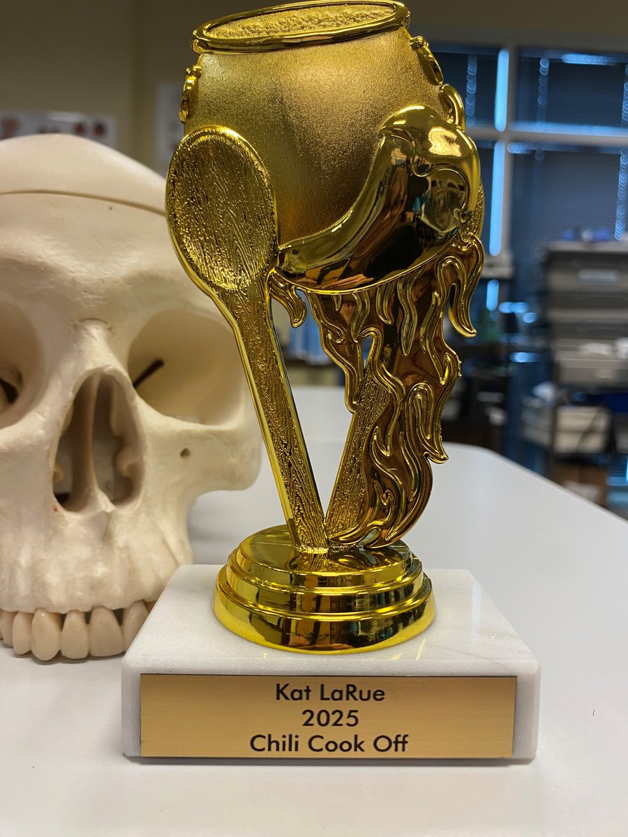 SECEducation's tweet image. We found a fun &amp;amp; delicious way to stay warm at our North Charleston Campus! Congrats to Kat LaRue, our Surg Tech Program Director for winning the 2025 Chili Cook-Off! 🏆 #ChiliCookOff #CampusLife #SurgicalTechnology #StudentSuccess #SECPride #WeAreHireEd #MedicalField