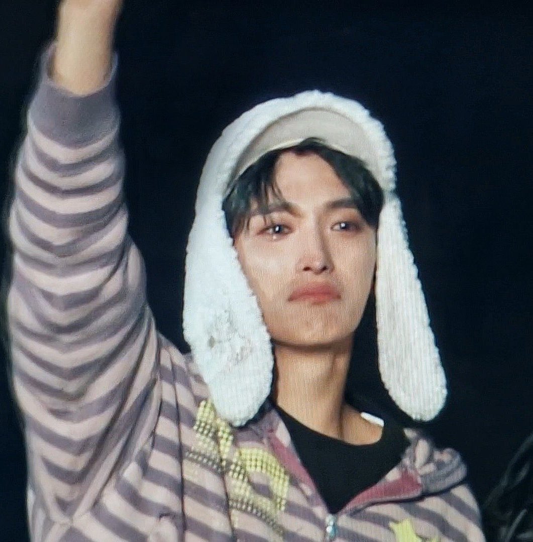 kyeomties's tweet image. today had dokyeom making his signature ☹️ face oh my god anything but that 💔