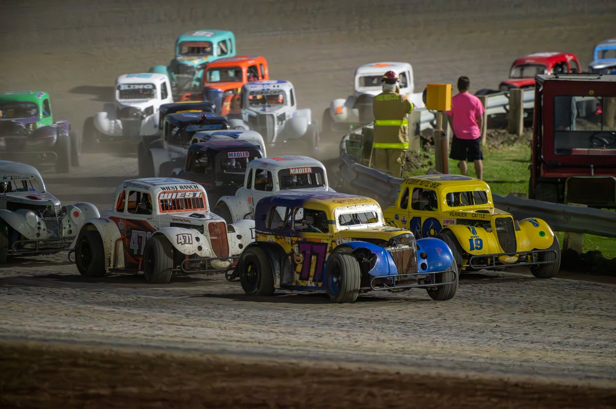 The Official Dacotah Speedway Countdown: 35 days!

Only 5 weeks until cars hit the track for the first time this season on Friday, April 25th.

Check out our complete racing schedule online at bit.ly/3Q7edL2