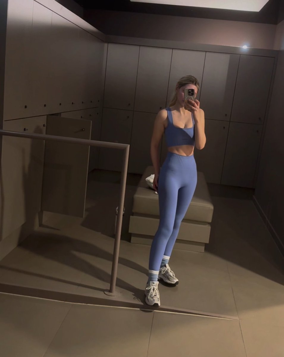 inga_1205's tweet photo. slowly getting back into my 3:2:1 at the gym. https://t.co/ON9u5LigIB