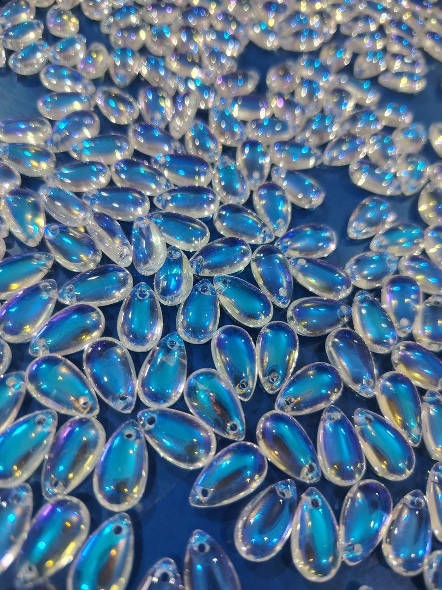 #handmade #handicraft #diyproject #diy #diybracelet #diycraft #jewelry #jewellery #beads #beadedjewelry #beadsbracelets #tasbih #phonechain #necklace #bracelet #charm #metalcharm #charms #metalcharms #pendant #metalpendant #DIYJewelry #PearlAndGold #VintageVibes #HolidayCrafting