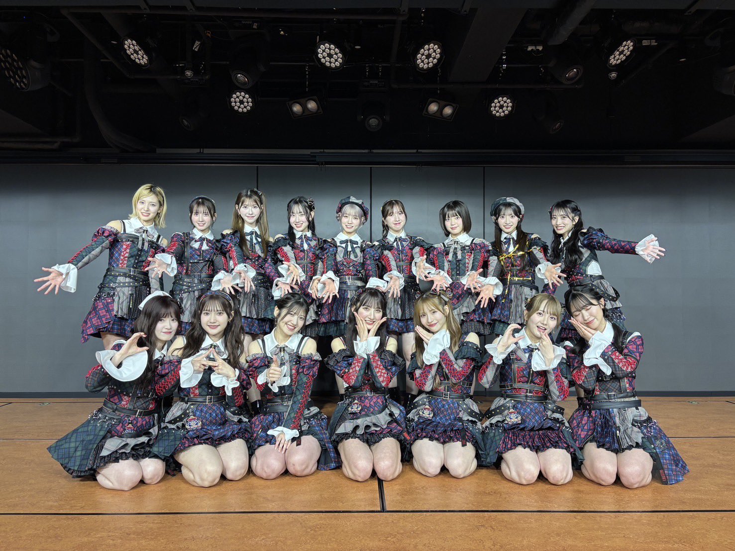 長友彩海 サイン入りフラッグ AKB48歌謡祭 スペシャルくじ Amazon.co.jp: 【長友彩海】 公式生写真 AKB48 49thシングル