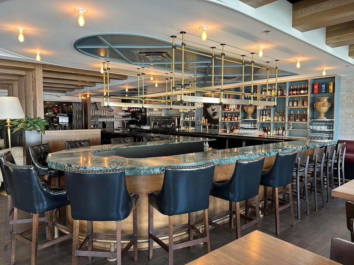 Guests love visiting this inviting and elegant space at D'Marcos Italian Restaurant &amp; Wine Bar in downtown Rochester, Michigan. Our renovation included new tile, beams, and millwork. Cheers! 🥂
#CommercialRenovation #RochesterMi #OaklandCounty #Millwork  #CustomDesign #Restaurant