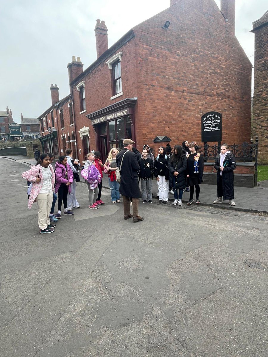 BGS_HistoryPol's tweet photo. #BGSHistory #BGSYear7 https://t.co/EuKZ8BoIET