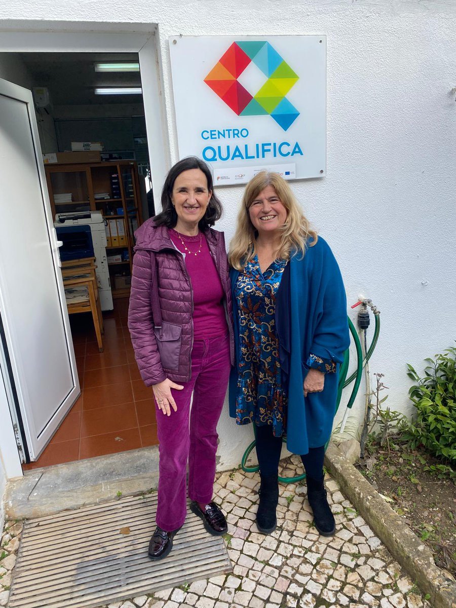 Nuestras compañeras inspectoras Laura, Paloma y Eva, equipo #ErasmusPlus <a href="/USIE_inspeccion/">USIE</a> realizan un Job shadowing en centros de adultos de #Portugal Agrupamento de Escolas António Sérgio y el Centro Alexandro Herculano en Oporto y la Escola Secundaria Joao de Estoril <a href="/sepiegob/">SEPIE</a>