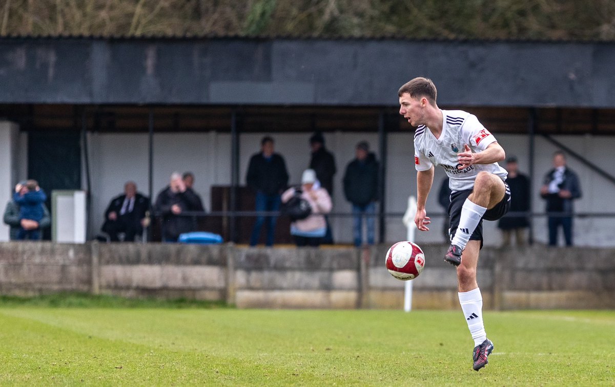 ‼️🚨HIATUS OVER! 🚨‼️

I finally got back pitchside since October. Missed it so much. Lovely weather, goals, celebrations and home win 

Images from last Saturdays game

 <a href="/BamberBridgeFC/">Bamber Bridge FC</a> 3-0 <a href="/Matlock_TownFC/">𝗠𝗮𝘁𝗹𝗼𝗰𝗸 𝗧𝗼𝘄𝗻 𝗙𝗖 | Est 1878</a> 

Full gallery: 👇🏼 

flickr.com/gp/156676434@N…
