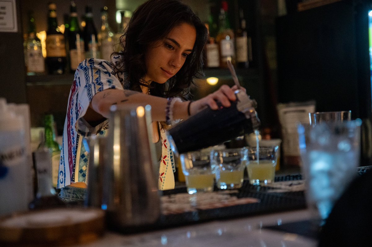 barseookc's tweet photo. We made it to the weekend! Come unwind with us and try out some of our delicious signature cocktails. Pair them with a tasty bite to eat while soaking in the great atmosphere of our bar. We can’t wait to see you! https://t.co/i4kPLVPu3y