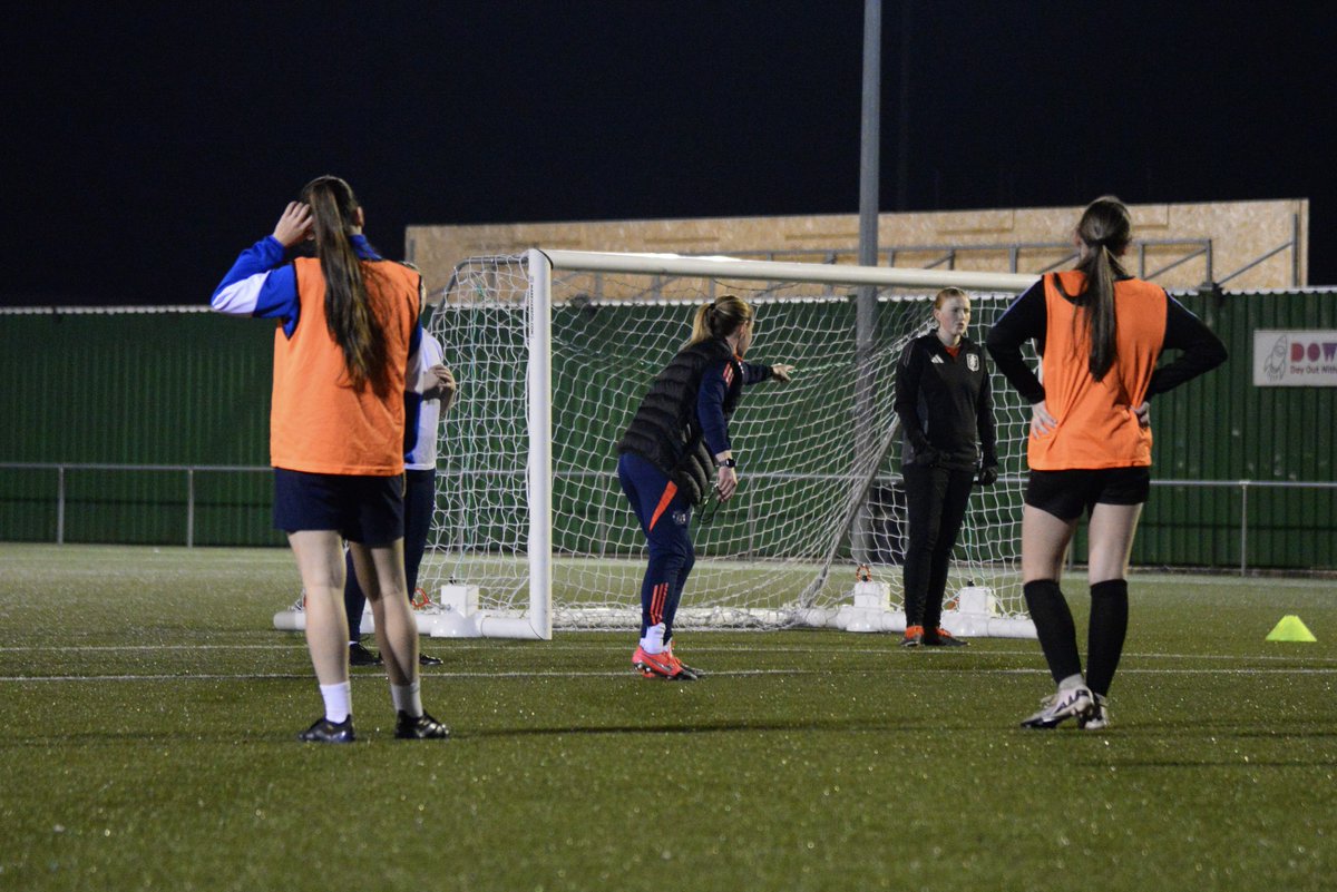 Solihull Moors Women (@smwfcofficial) on Twitter photo It was great to have <a href="/aoifemannion_/">Aoife Mannion</a> join us at training this week!
Thank you Aoife ๐๐
#smwfc It was great to have <a href="/aoifemannion_/">Aoife Mannion</a> join us at training this week!
Thank you Aoife ๐๐
#smwfc
