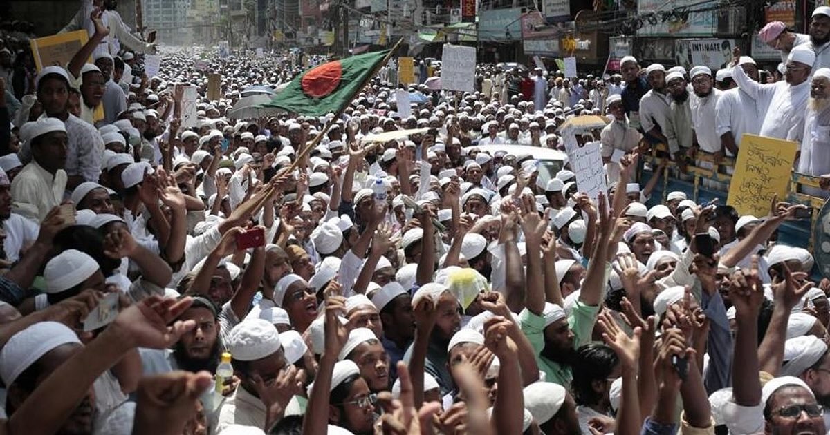 MummyisT's tweet photo. Political chaos and a rise in Islamism in Bangladesh A thread 🧵 

Sources @GatestoneInst, Reuters, New Indian Express, Swarajayamag and Solace Global
#Bangladesh 

The political vacuum left by Hasina’s fall in August 24 has emboldened militant groups and ethnic factions. Smaller Islamist parties, once suppressed by the Awami League, are leveraging the turmoil to increase their presence and influence. The Chattogram Hill Tracts and the Myanmar border have become hotspots for unrest, presenting significant challenges to the interim government’s authority.

Politics steadily worsens in Bangladesh. The economy is in free fall, law and order is in a cul-de-sac. The rule of law is under organised assault, with detained politicians, cultural activists and journalists unable to come by bail in court.... Bangladesh's crisis is existential. All the values instrumen­tal to its emergence 50-plus years ago are systematically being jettisoned by a regime that lacks constitutional legitimacy." — Syed Badrul Ahsan, veteran Bangladeshi journalist and commentator, December 6, 2024.

Some of the major groups, which were previously banned but, under Bangladesh's new leadership of Muhammad Yunus, now encouraged, include: Hizb ut-Tahrir, Tawhidi Janata, Hefazat-e-Islam, at-e-Islami, and the Ansarullah Bangla Team. 

Funded by Islamic forces, militant outfits Hefazat-e-Islam and Jamaat-e-Islami wanted to turn Bangladesh into a Taliban state like Afghanistan if they came to power, top Hefazat leaders, including Mamunul Haque who was arrested recently, have confessed to the police after recent arrests. 

"The Hizb ut Tahrir is an organisation that is well established and consists of educated people. Their influx is across all segments of society in Bangladesh at present," Professor Nazmul Ahsan Kalimullah, a political commentator from Dhaka, told The New Indian Express, 

"This is a worrying trend as they seem to have sympathisers in the army. They don’t believe in democracy and are against gender rights, so women have a lot to worry about,"

Prime Minister Sheikh Hasina was ousted in August 2024, the government under Yunus has freed convicted Islamic terrorists, downplayed mass violence against minorities (mainly Hindus), and let jihadist mobs take over the streets.