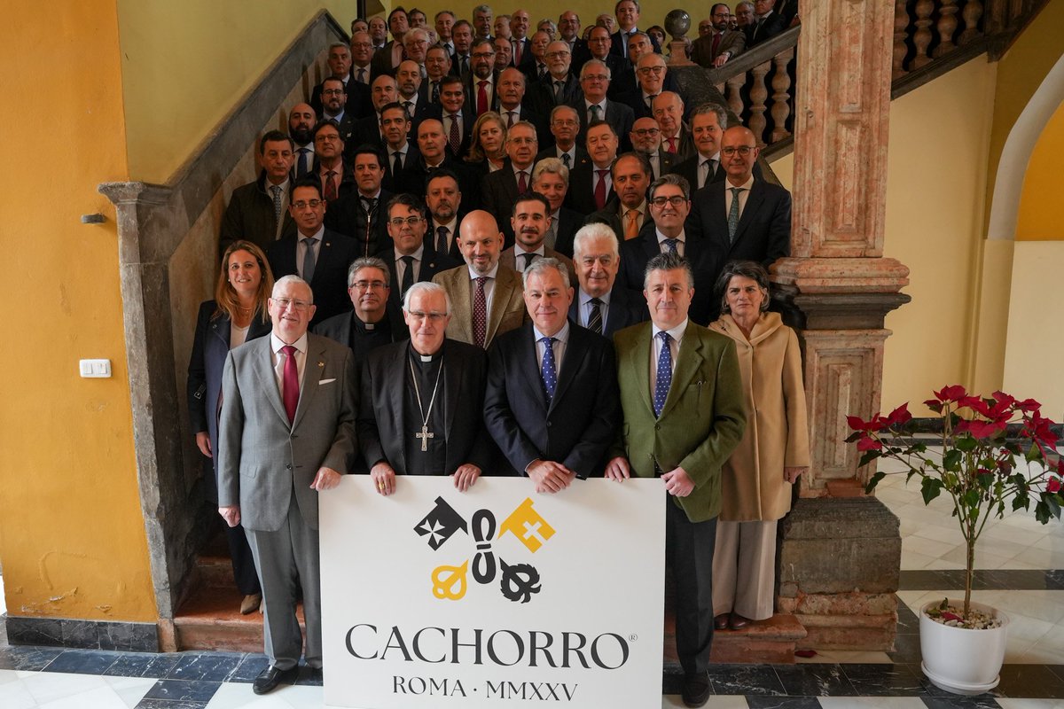 HdadCachorro's tweet photo. ⚫ La ciudad de Sevilla muestra su gozo y apoyo a la presencia del Santísimo Cristo de la Expiración en Roma.

En un acto celebrado en el Palacio Arzobispal con la presencia de la @Archisevilla1, el @Ayto_Sevilla, @AndaluciaJunta, y el @ElConsejoSev, junto a las Hermandades de Sevilla, se han expuesto los detalles de la @procesionroma25, que se resumen bajo el lema ‘Sevilla en Roma'.

ℹ️ https://t.co/vD0wvlK1sq

#ElCachorroEnRoma #ProcesiónRoma25 #Jubileo2025 #Cachorro25