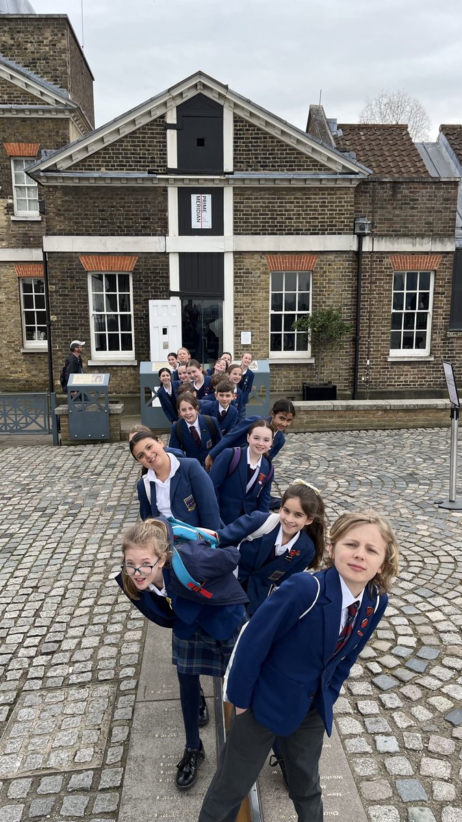 StNicksLower's tweet photo. #StNicksYear5 have had a fantastic day at Greenwich observatory. Highlights included standing on the Meridian line, seeing the Great Equatorial telescope and watching the incredible planetarium show ‘Universe on our Doorstep’.
#StNicksDiscover
#StNicksCuriosity https://t.co/txyO1lsna4