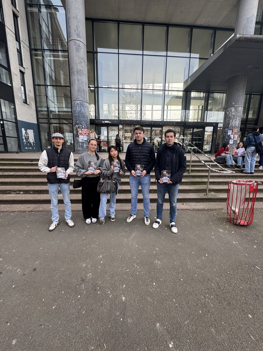 Gauthier_blasz's tweet photo. Les Jeunes Républicains du Nord se mobilisent aux côtés de @BrunoRetailleau pour une droite forte, claire et fidèle à ses valeurs ! L’avenir se construit avec des convictions et du courage. Rejoignez-nous! 💪🇫🇷 #AvecRetailleau https://t.co/h1U9kKmbfy