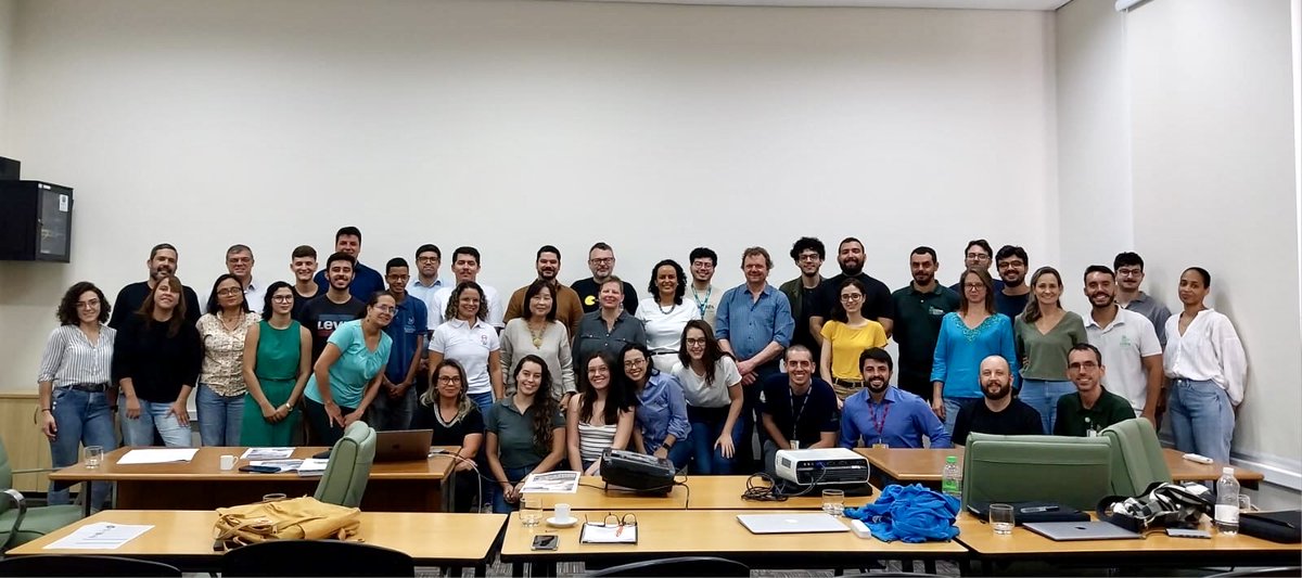lwmendes's tweet image. It was great to take part in the Microbial Ecology and Biogeochemistry workshop organized by @ESALQMidias and @CenaUsp, and host @graemewnicol, @CHazard99, and Gerd Gleixner. Amazing discussions and insights!