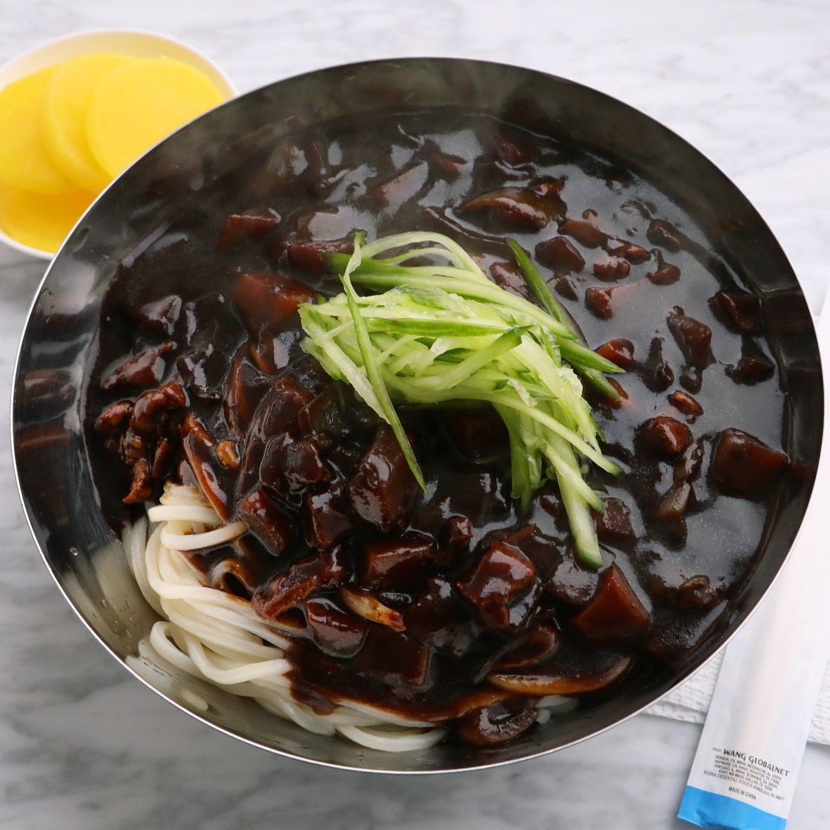 Made jjajangmyeon (Noodles in Black Bean Sauce) yesterday! Yum! maangchi.com/recipe/jjajang…