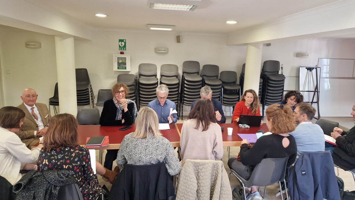 Pour la 2ème journée nationale de la relation magistrat-avocat le <a href="/TjBayonne/">TJ Bayonne</a>  et le Barreau de Bayonne ont ouvert cette rencontre au Greffe et se sont retrouvés autour des thèmes suivants :