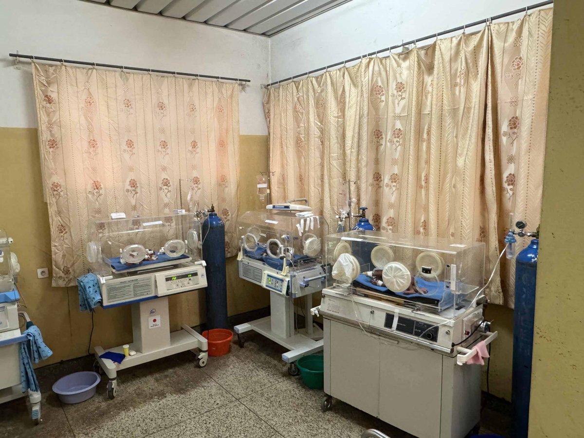 HPRC Burundi (@hprcinfo) on Twitter photo Visite de 4 blocs de maternité rénovés par <a href="/BurundiRotary/">Rotary Burundi</a> et lancement officiel du projet de néonatologie (réhabilitation+équipements)
<a href="/mspls_bdi/">Ministère de la Santé Publique Burundi(MSPLS)</a> Visite de 4 blocs de maternité rénovés par <a href="/BurundiRotary/">Rotary Burundi</a> et lancement officiel du projet de néonatologie (réhabilitation+équipements)
<a href="/mspls_bdi/">Ministère de la Santé Publique Burundi(MSPLS)</a>