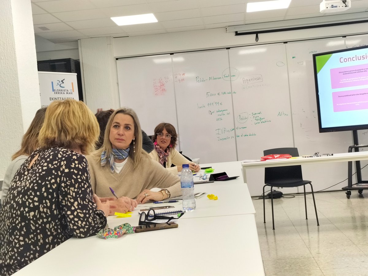 cifp_eem_lhii's tweet photo. @emakumeekin-ren eskutik, Agenteak programaren bigarren saioan landu ahal izan genuen nola partekatu ikasgelan aplikatzeko tresna praktikoak eta txertatu genero-ikuspegia ekintzailetzan.
@IkasBilbao @ikaslanbizkaia @FPEuskadi @Tknika   @Ekingune @ikaslaneuskadi https://t.co/4DCN1owkhT