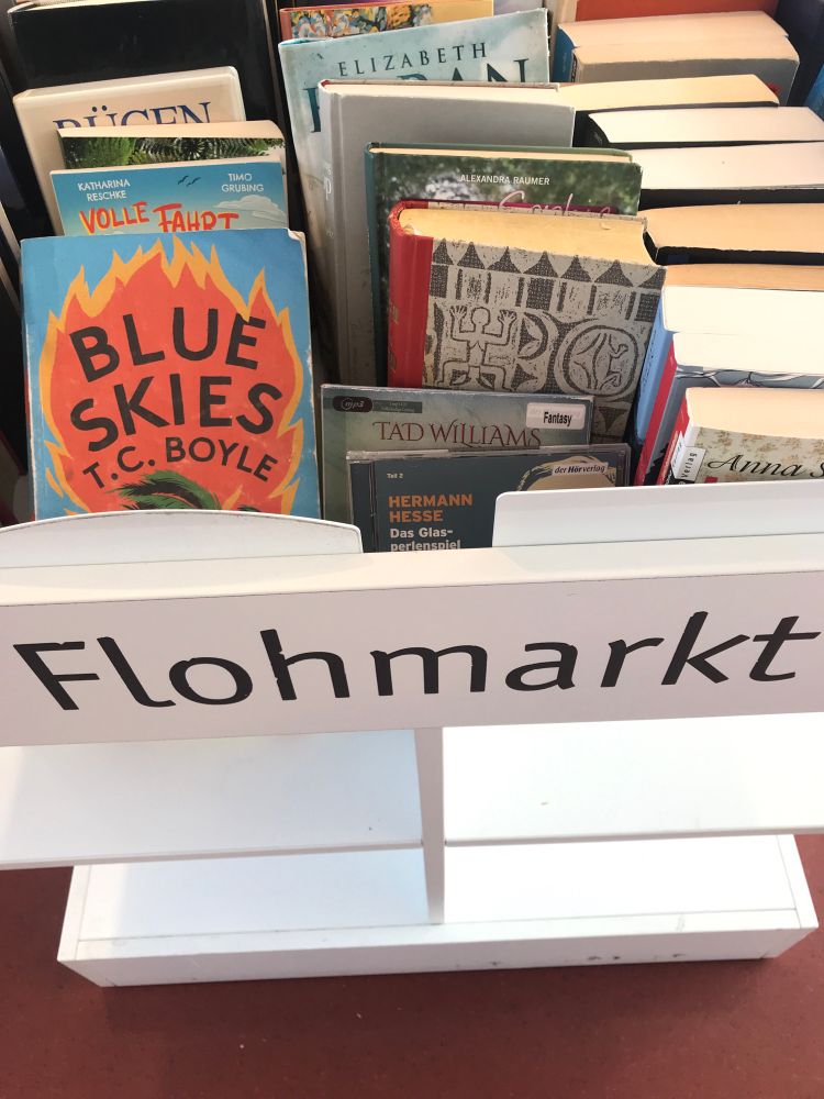 Hi Tom ( <a href="/tcboyle/">T.C. Boyle</a> ) found you on a Fleamarket in Munich! ;-)