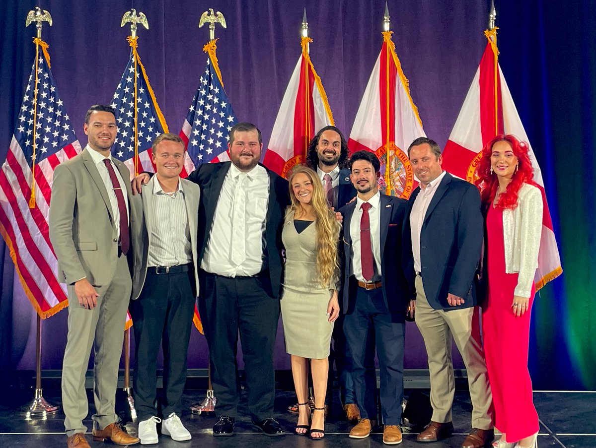 Enjoyed my time with a few of our <a href="/CapitalYRs/">Capital Young Republicans</a> last night at the <a href="/FloridaGOP/">Florida GOP</a> Disruptors Dinner, hearing from the UK’s <a href="/Nigel_Farage/">Nigel Farage MP</a>.

A special shoutout to <a href="/Billhelmich/">Bill Helmich</a> for setting our team up with a great evening!