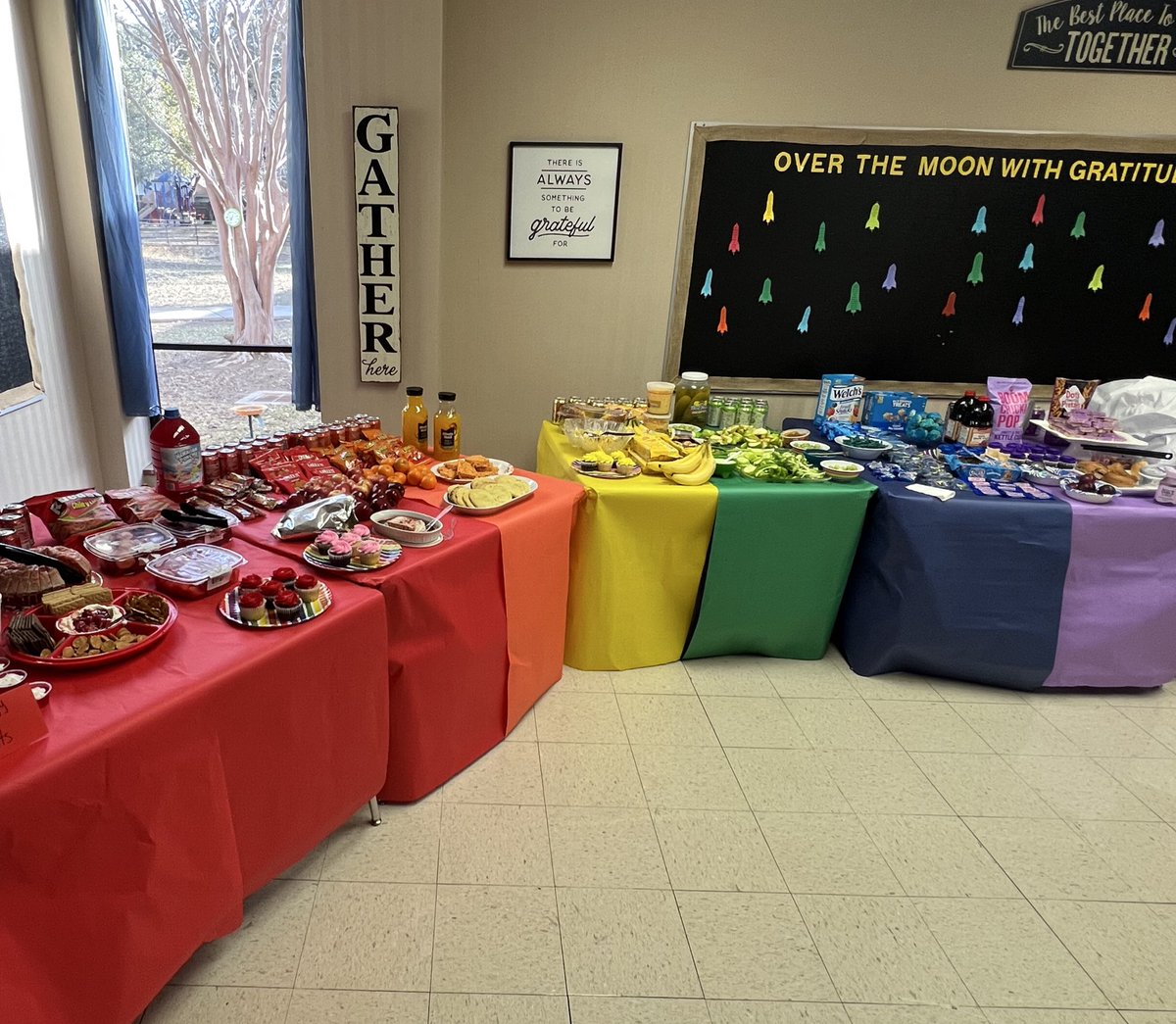 Amanda Fraser (@amanda_fraser9) on Twitter photo Our teachers <a href="/NISDThornton/">William J. Thornton</a> are Over The Rainbow Amazing!! We love celebrating them with colorful snacks! Our teachers <a href="/NISDThornton/">William J. Thornton</a> are Over The Rainbow Amazing!! We love celebrating them with colorful snacks!