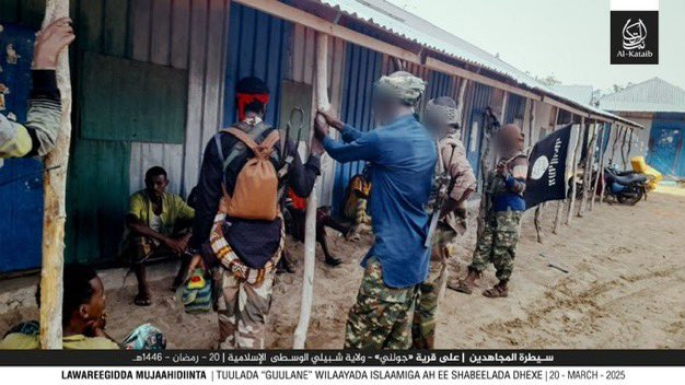 CirkaNews's tweet photo. March 20, 2025: Al-Shabaab Militants Showcase Presence in Guullane Village Near Adan Yabal

On March 20, 2025, Al-Shabaab terrorists released images showing their fighters in #Guullane village, close to Adan Yabal district, signaling their continued advance as Somali government forces withdraw.

President Hassan Sheikh Mohamud is attempting to mobilize tribal militias in #Adale district, where he is currently stationed. However, the situation is increasingly unstable. Tribal agreements with both pro-terrorist and pro-government factions are reportedly falling apart due to lack of funding.

Money meant to support community programs has allegedly been squandered by the corrupt president and his administration, leaving local defenses weak and enabling Al-Shabaab to make significant territorial gains. #Mogadishu #Somalia