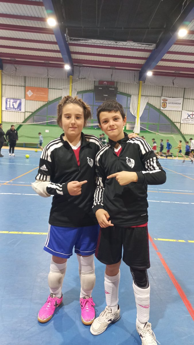 📷 En la tarde de ayer trabajó la selección Regional ALEVÍN <a href="/FFCM_es/">FFCM</a> que prepara su participación el Campeonato de España de selecciones la primera semana de abril, con presencia de RICHI y FER entre los convocados🤩
Enhorabuena chicos 👏
ADN Moprisala Ⓜ️ ⚪ 🔵