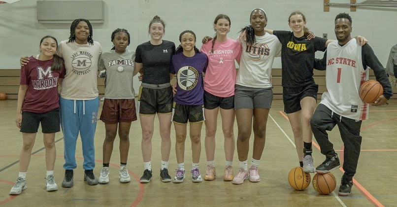 Flourish Seasonโจ๏ธ (Anthony J Kyle) (@courtflourish) on Twitter photo Player of year <a href="/Andrea_Lopreato/">Andrea</a> & Standout Teammate <a href="/MeghanneFreehi1/">Meghanne Freehill</a> came and pushed the girls! We got betterโ๐ฝโค๏ธ๐ <a href="/Camillav0/">Camilla Velasquez</a> <a href="/Aniya09Dixon/">Aniya Dixon</a> <a href="/LynelleAwou/">Lynelle Awou</a> <a href="/averie_lower/">Averie Lower</a> <a href="/Claire_Tyler_/">Claire Tyler</a> <a href="/vadarricka4213/">VaDarricka Reaves</a> <a href="/bhcwbb/">Black Hawk College WBBall</a> Player of year <a href="/Andrea_Lopreato/">Andrea</a> & Standout Teammate <a href="/MeghanneFreehi1/">Meghanne Freehill</a> came and pushed the girls! We got betterโ๐ฝโค๏ธ๐ <a href="/Camillav0/">Camilla Velasquez</a> <a href="/Aniya09Dixon/">Aniya Dixon</a> <a href="/LynelleAwou/">Lynelle Awou</a> <a href="/averie_lower/">Averie Lower</a> <a href="/Claire_Tyler_/">Claire Tyler</a> <a href="/vadarricka4213/">VaDarricka Reaves</a> <a href="/bhcwbb/">Black Hawk College WBBall</a>
