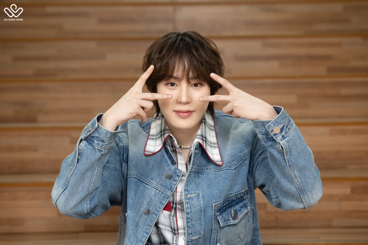 🎉20250322🩵☁
성운아 생일 너무너무 축하해🩵

오늘 누구보다 행복하고🩵
누구보다 사랑을 받고🩵
누구보다 웃고🩵
누구보다 누구보다 최고의 하루가 되길 바래🩵
사랑해🫶🫶🫶

#하성운 ☁️ #하늘 
#HAPPY_SUNGWOON_DAY
#하늘의선물_하성운_생일축하해
#All_l_need_Sungwoon