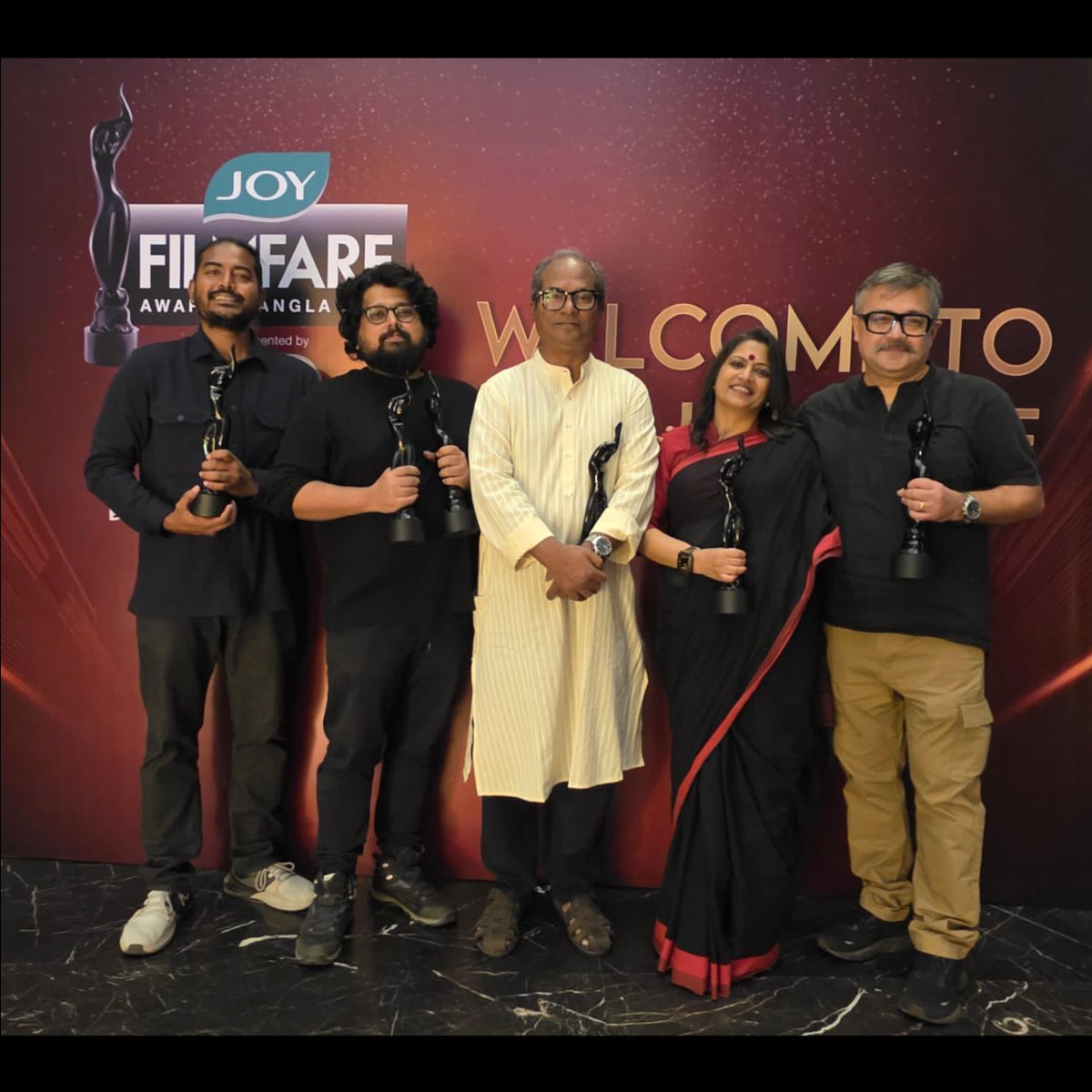 Six <a href="/filmfare/">Filmfare</a> Awards. One Night. One Film. Manikbabur Megh. 

Grateful. Humbled. Honoured.

Thank you all the jury members. Thank you Filmfare. Thank you <a href="/jiteshpillaai/">J</a> 

#ManikbaburMegh #TheCloudandTheMan #filmfare #FilmfareAwards