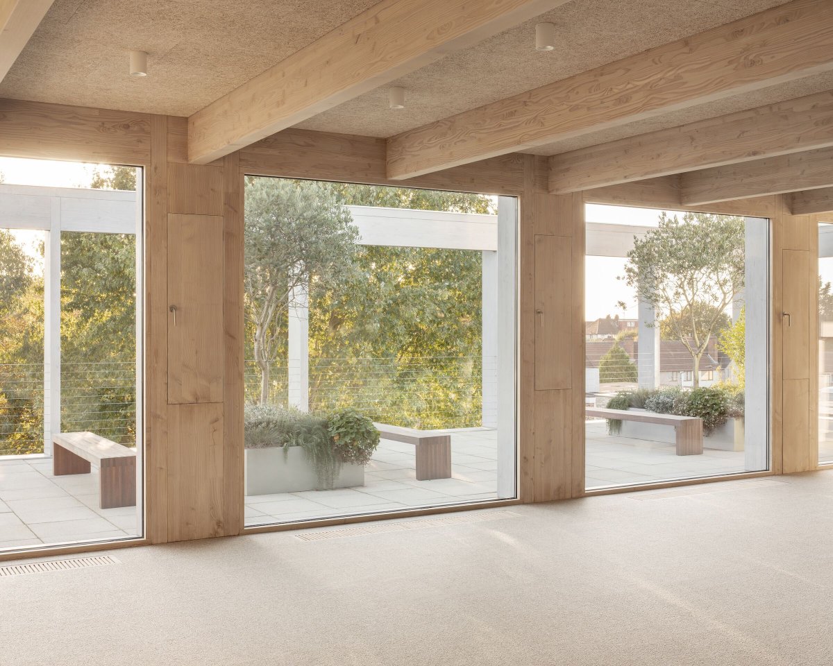 Archello's tweet image. New Wave House by Thomas-McBrien transforms an industrial HQ with a lightweight timber pavilion, prioritizing material reuse and low-carbon design. 
buff.ly/490irUu

#MaterialReuse #SustainableExpansion #TimberArchitecture