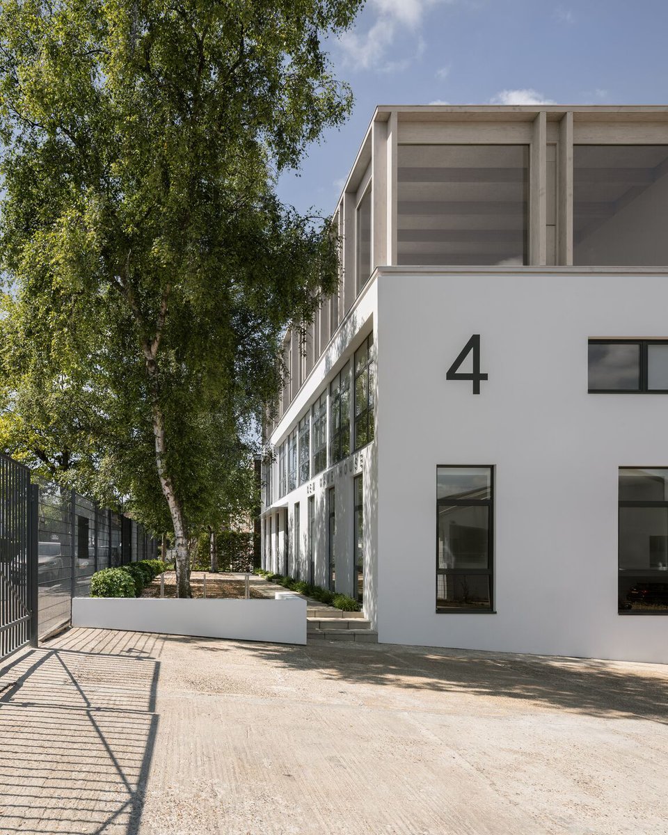 Archello's tweet image. New Wave House by Thomas-McBrien transforms an industrial HQ with a lightweight timber pavilion, prioritizing material reuse and low-carbon design. 
buff.ly/490irUu

#MaterialReuse #SustainableExpansion #TimberArchitecture