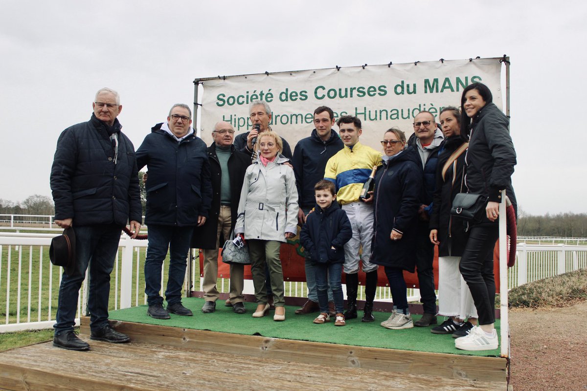 Courses hippiques Anjou-Maine Centre-Ouest (@courseshippamco) on Twitter photo đŻ Coup de deux pour LĂ©o Roussel au Mans !
Le jockey a signĂ© une superbe journĂ©e en remportant deux courses, dont le Prix Alexandre Roussel, offrant un magnifique hommage Ă  son pĂšre đ«
Et ce weekend, rdv Ă  lâHippodrome d'Angers et Ă   lâHippodrome de Durtal - Les Rairies ! đđŽ đŻ Coup de deux pour LĂ©o Roussel au Mans !
Le jockey a signĂ© une superbe journĂ©e en remportant deux courses, dont le Prix Alexandre Roussel, offrant un magnifique hommage Ă  son pĂšre đ«
Et ce weekend, rdv Ă  lâHippodrome d'Angers et Ă   lâHippodrome de Durtal - Les Rairies ! đđŽ
