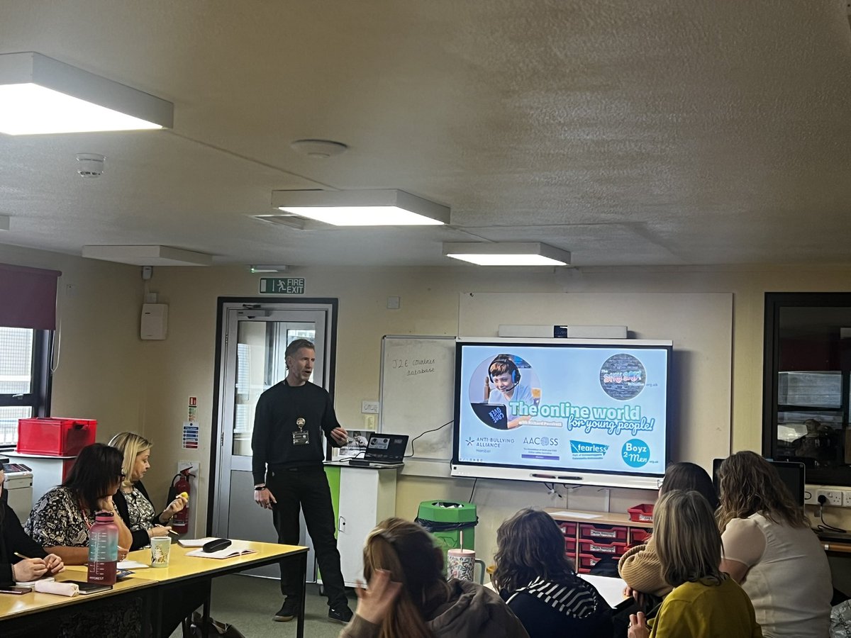 Falkland Primary tweet media